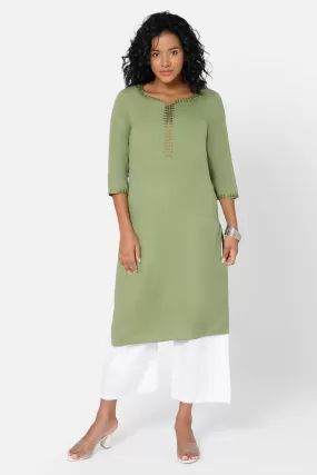 Mythri Women's Casual Kurthi with Sweetheart Neck 3/4th Sleeves - Green - KU47